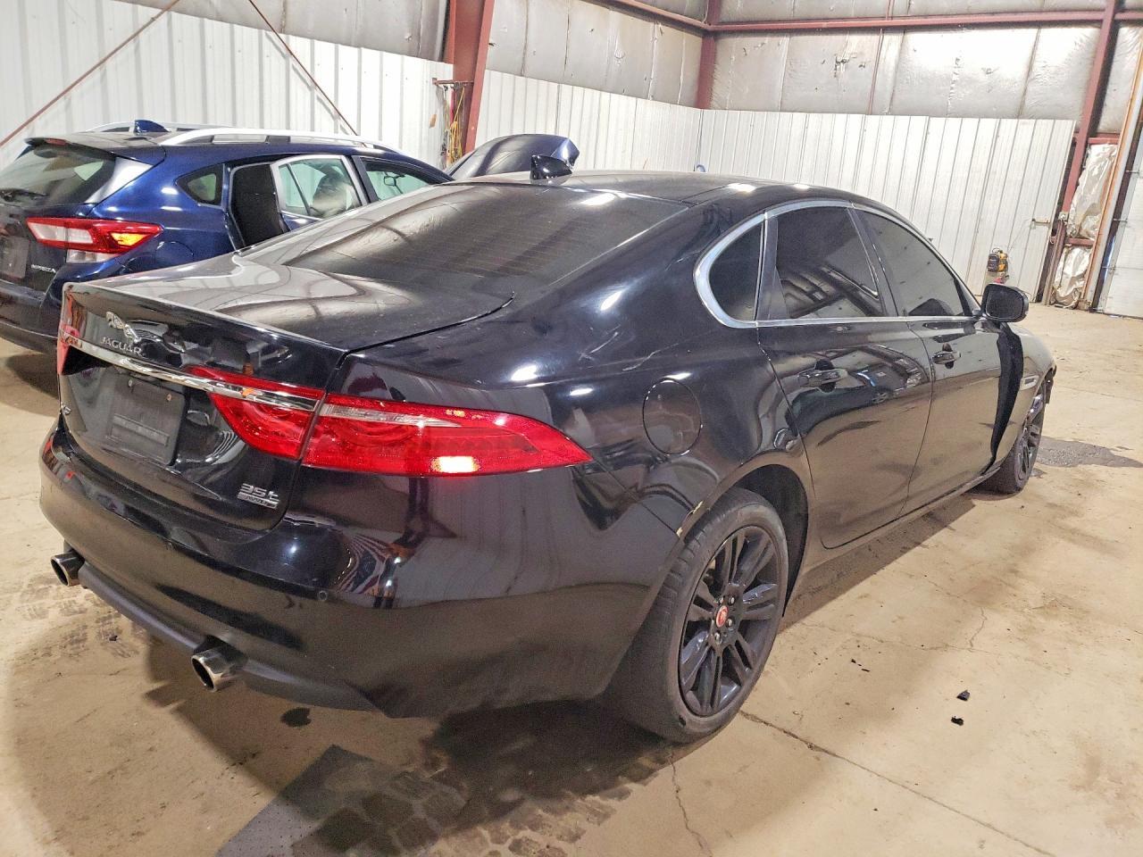 2017 JAGUAR XF