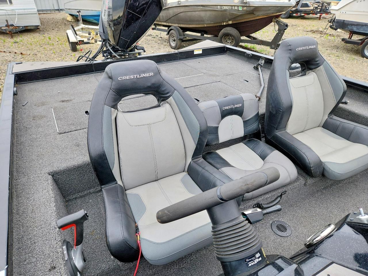 2021 BOAT Crestliner