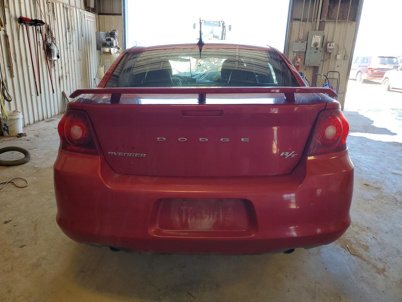 2013 DODGE Avenger