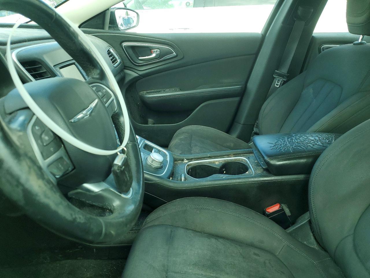 2015 CHRYSLER 200