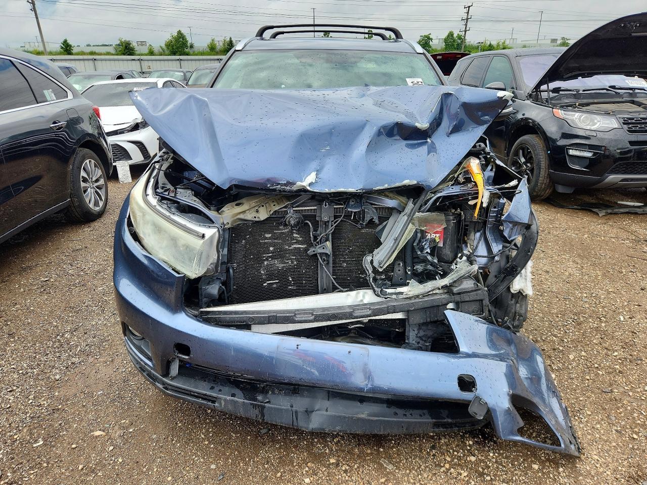 2016 TOYOTA HIGHLANDER