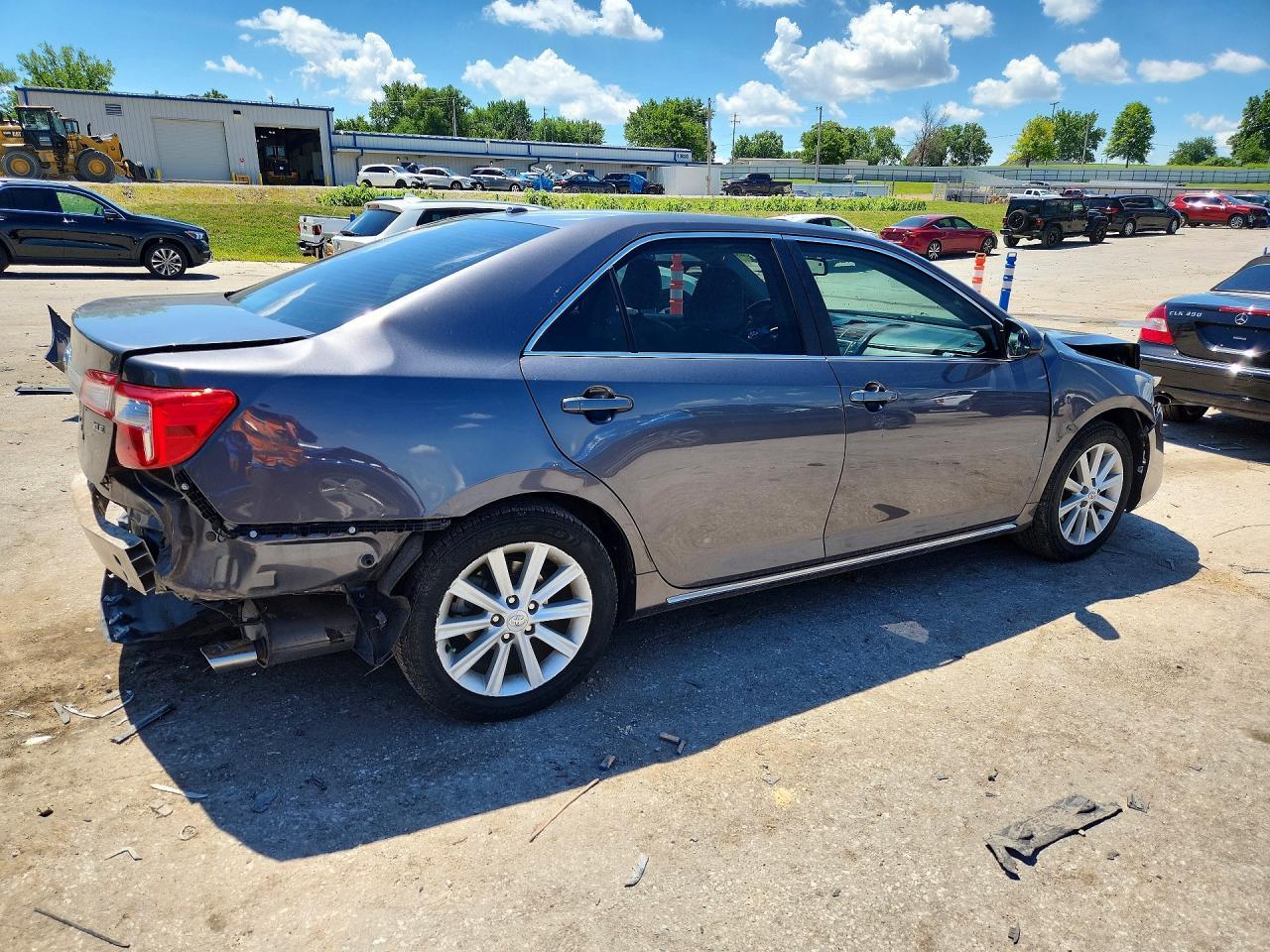 2012 TOYOTA CAMRY