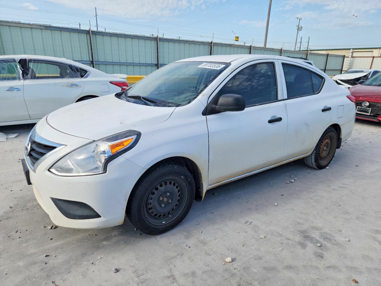 2017 NISSAN VERSA