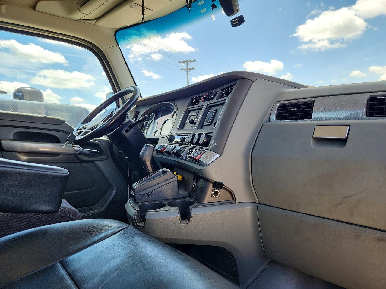 2018 KENWORTH T680