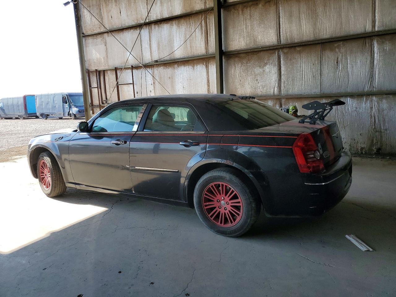 2010 CHRYSLER 300