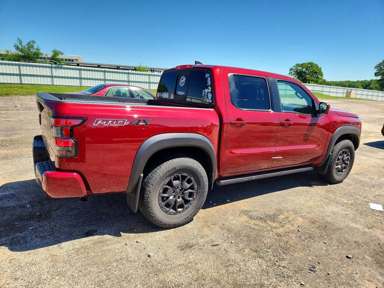 2022 NISSAN Frontier