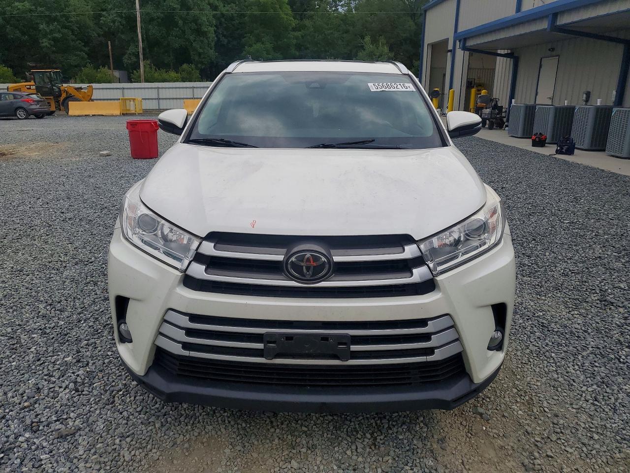 2018 TOYOTA HIGHLANDER