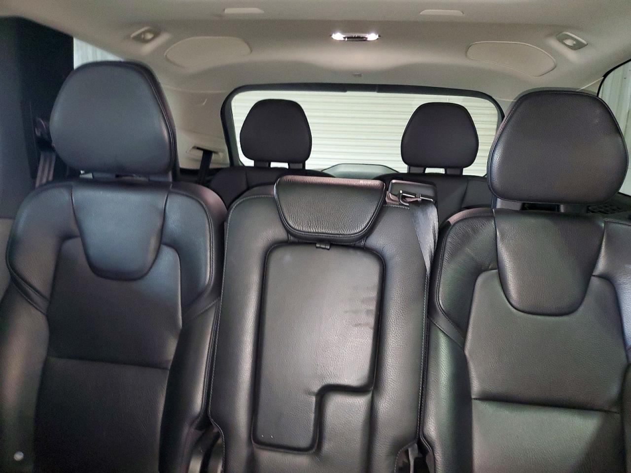 2018 VOLVO XC90