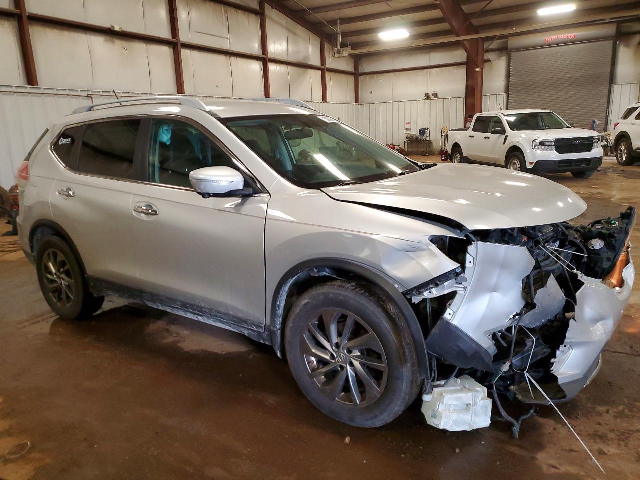 2015 NISSAN ROGUE