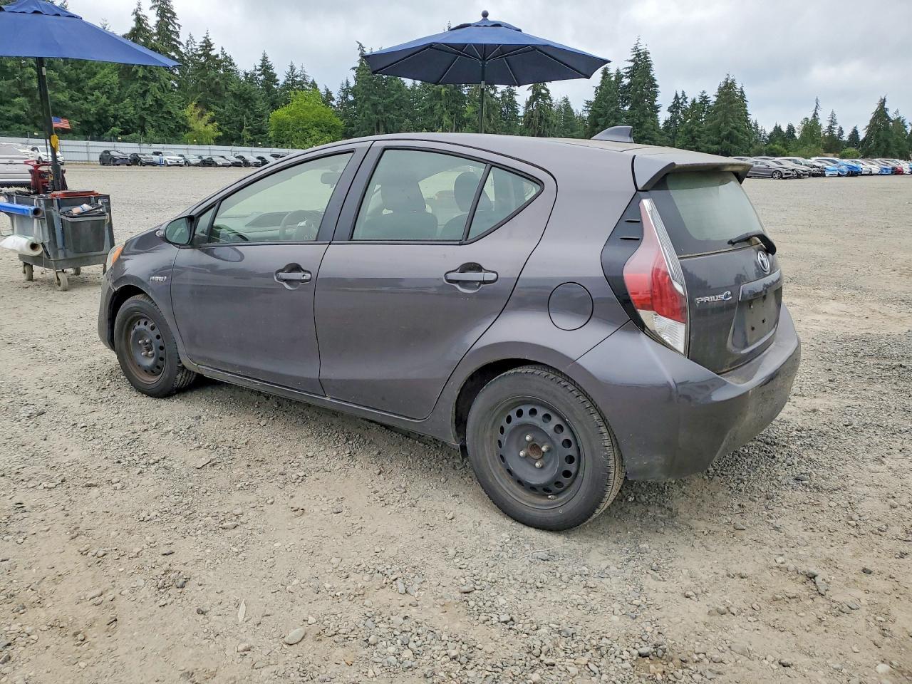 2016 TOYOTA Prius c