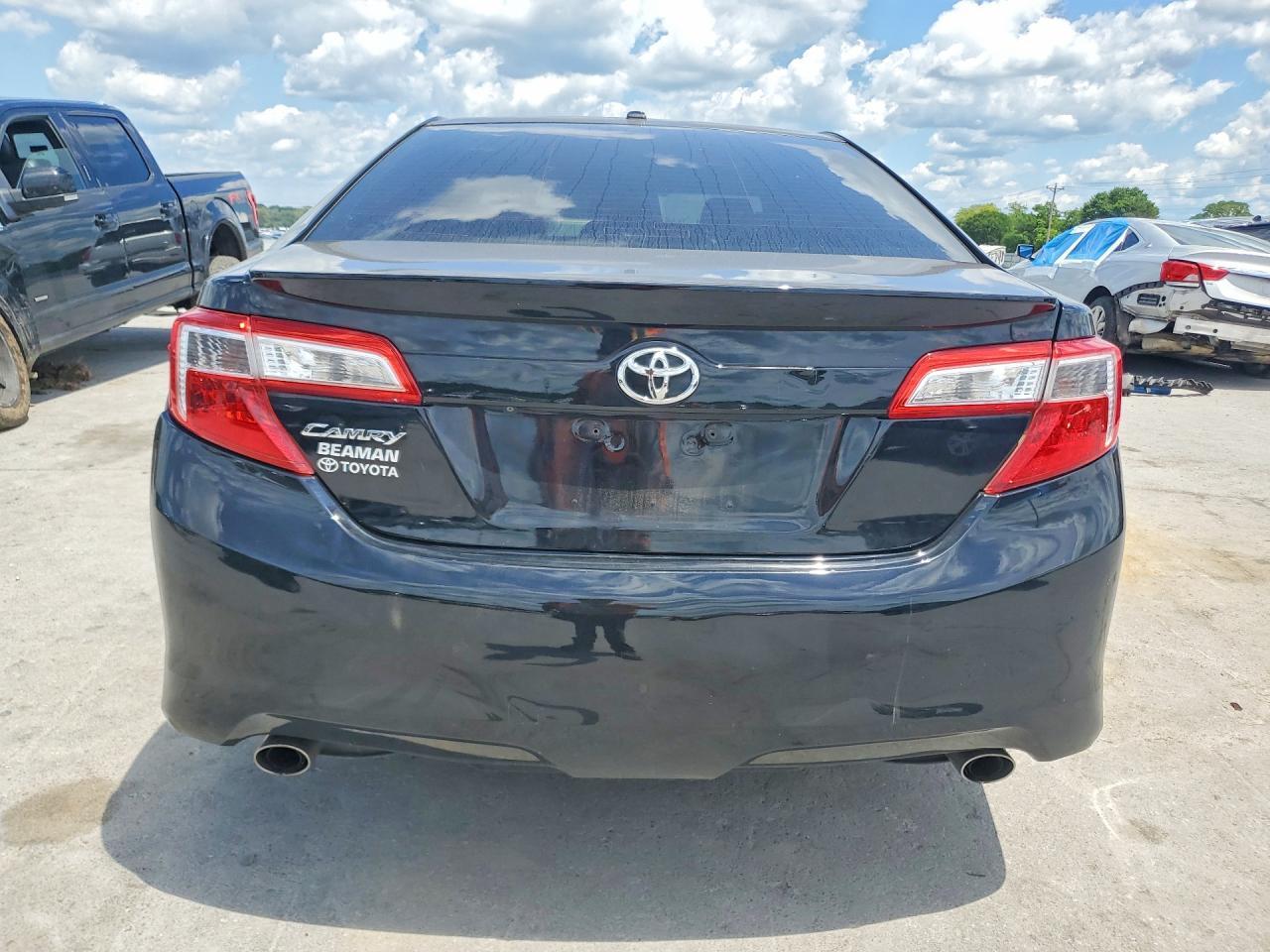 2014 TOYOTA CAMRY