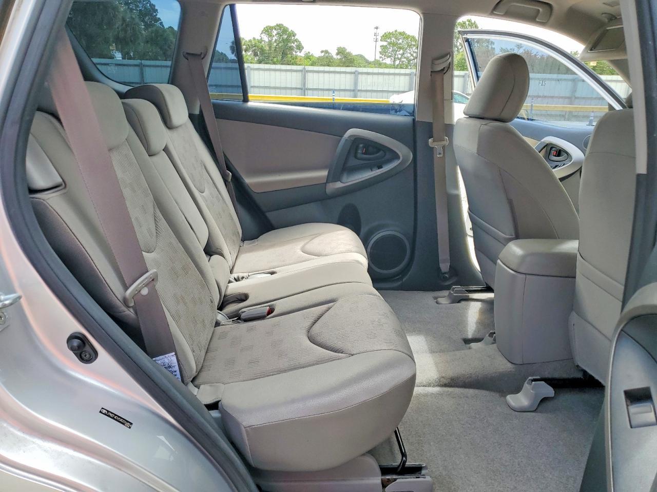2010 TOYOTA RAV4