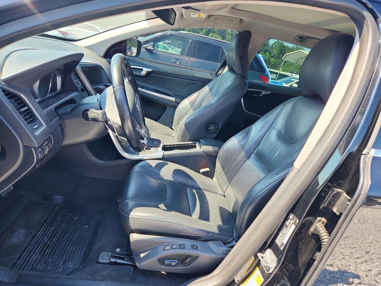 2014 VOLVO XC60