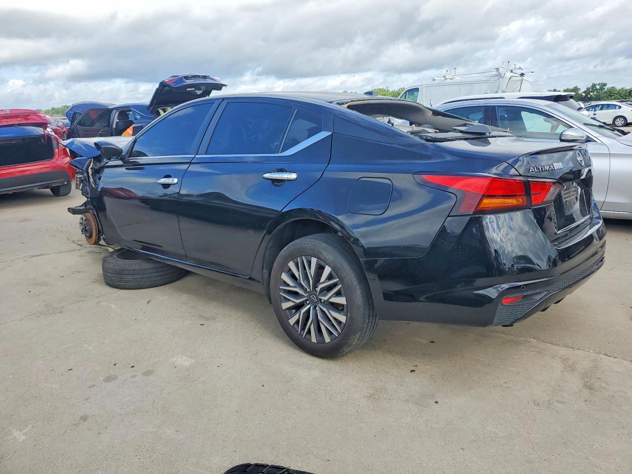 2024 NISSAN ALTIMA