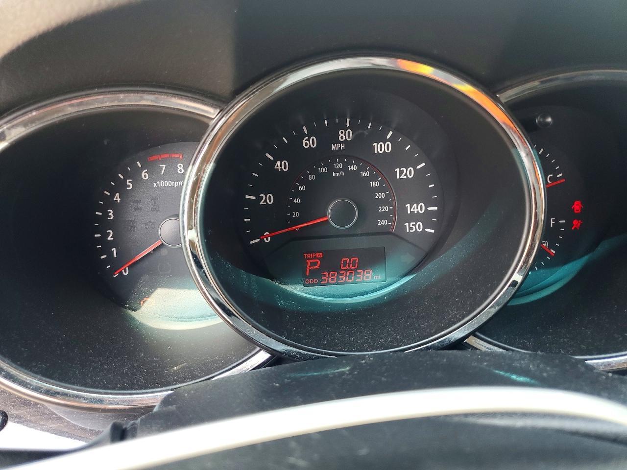 2011 KIA SORENTO