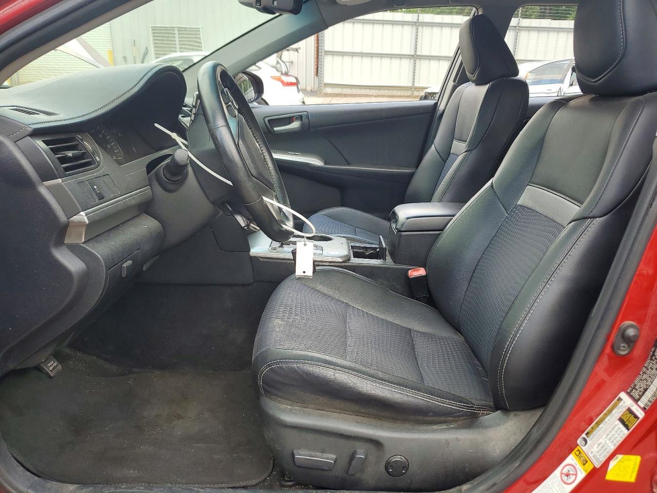 2014 TOYOTA CAMRY