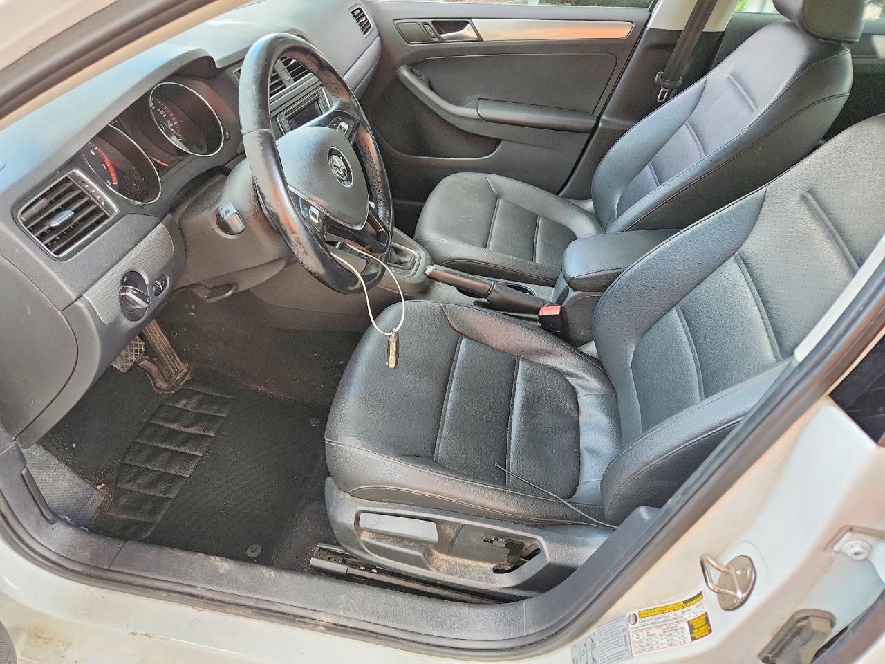 2017 VOLKSWAGEN JETTA