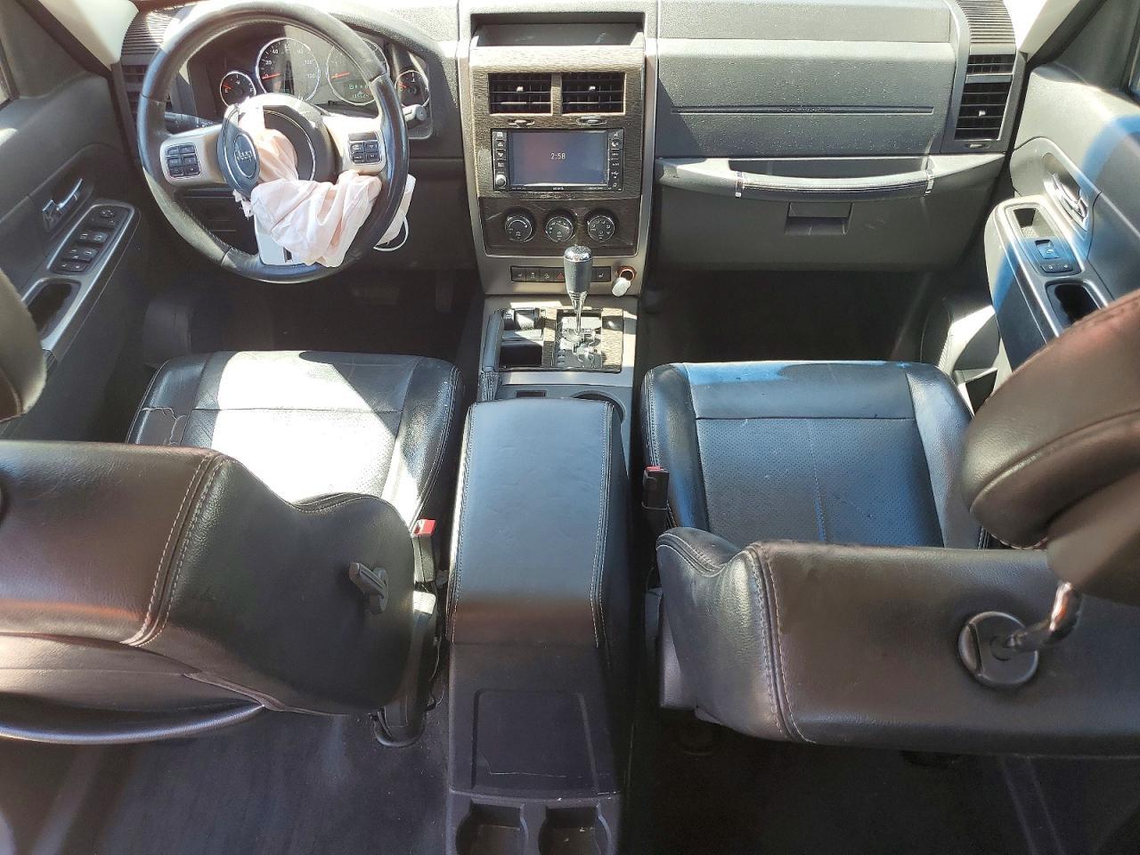 2012 JEEP Liberty