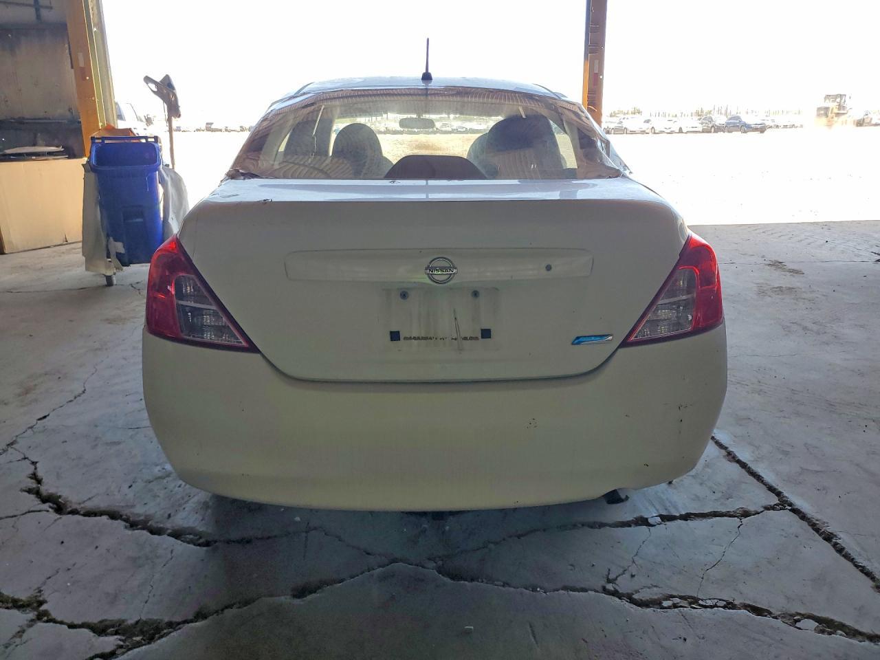 2012 NISSAN VERSA