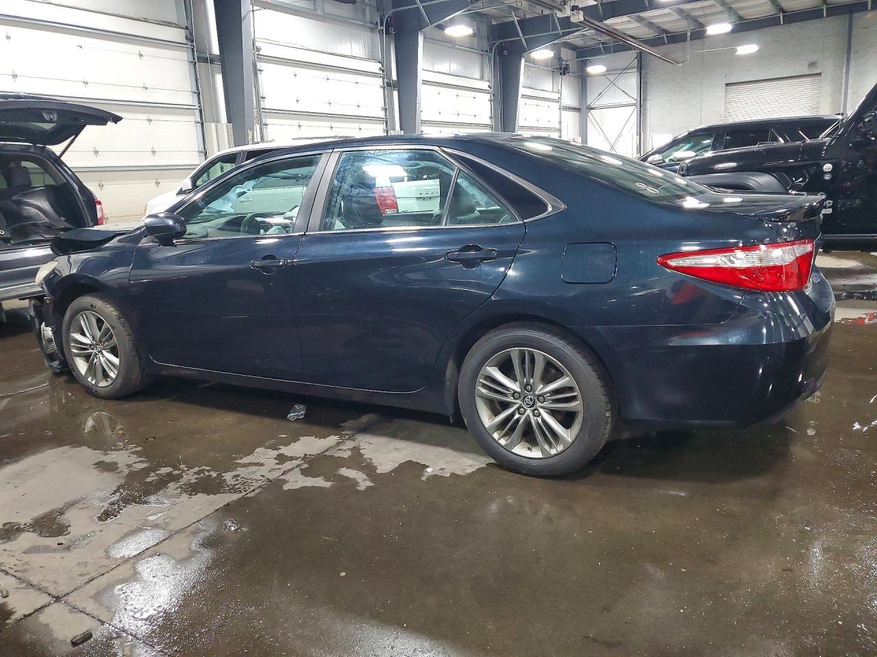 2016 TOYOTA CAMRY