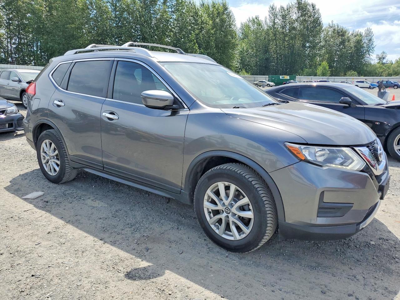2017 NISSAN ROGUE