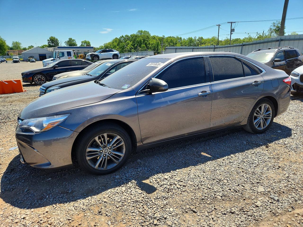 2016 TOYOTA CAMRY