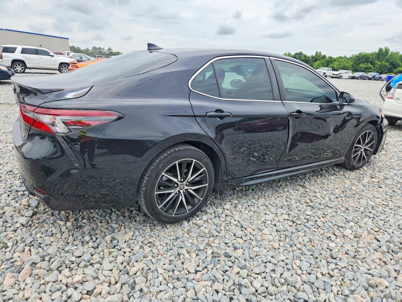 2023 TOYOTA CAMRY