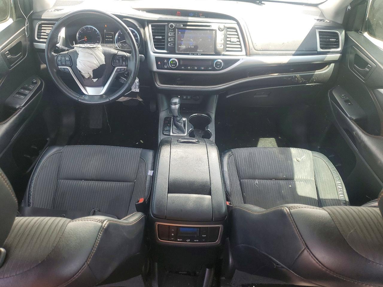 2017 TOYOTA HIGHLANDER