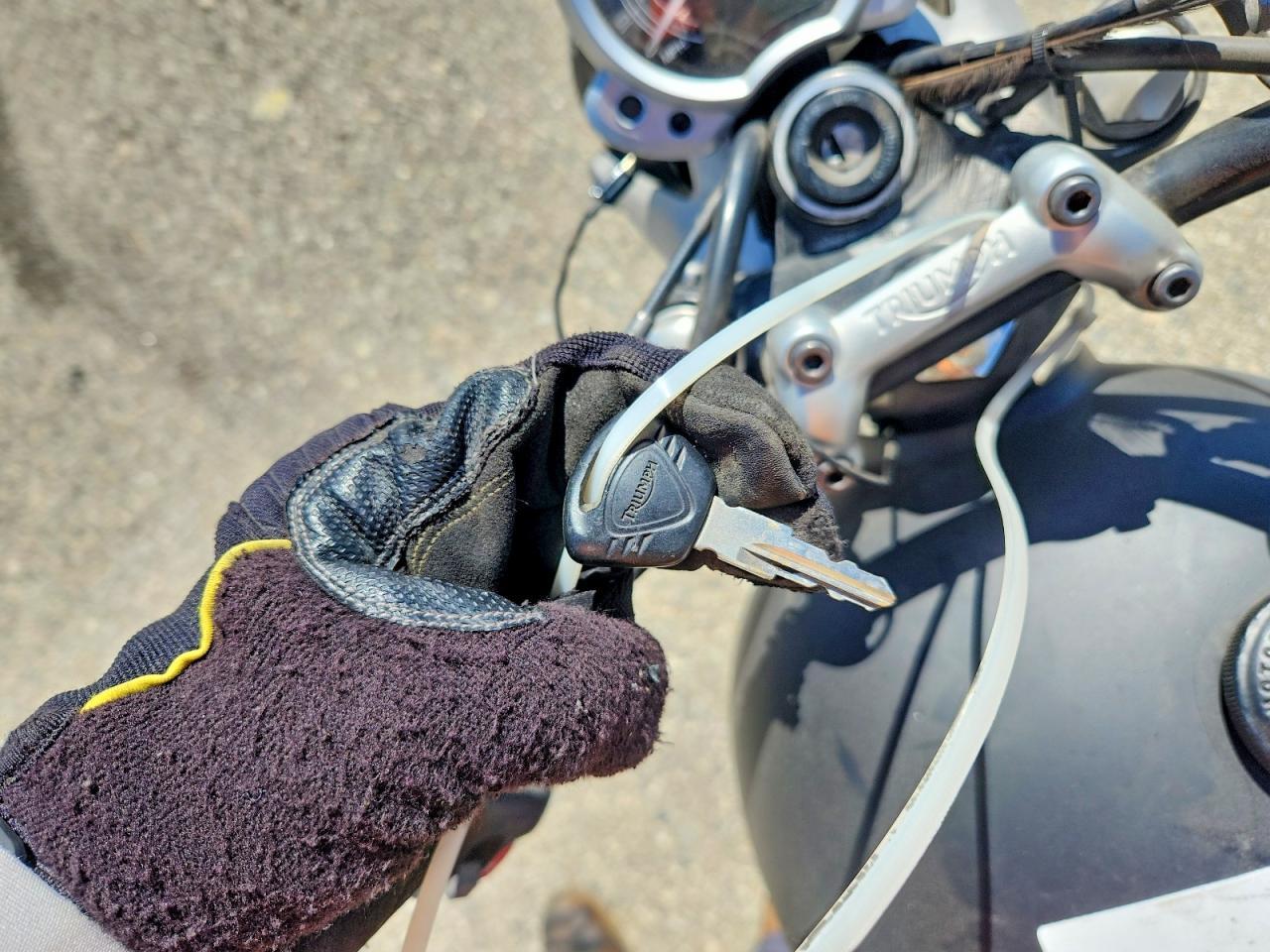 2016 TRIUMPH MOTORCYCLE Street