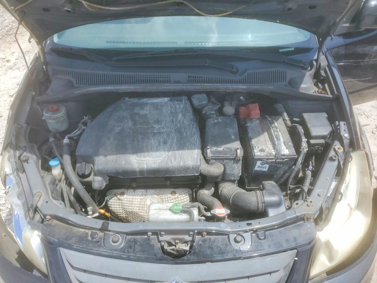 2013 SUZUKI SX4