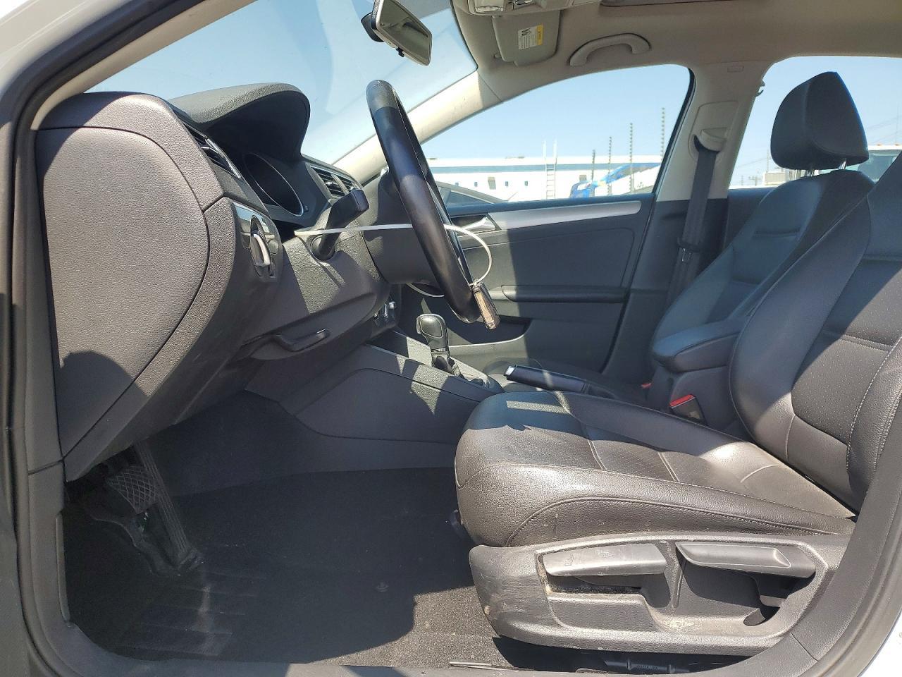 2017 VOLKSWAGEN JETTA