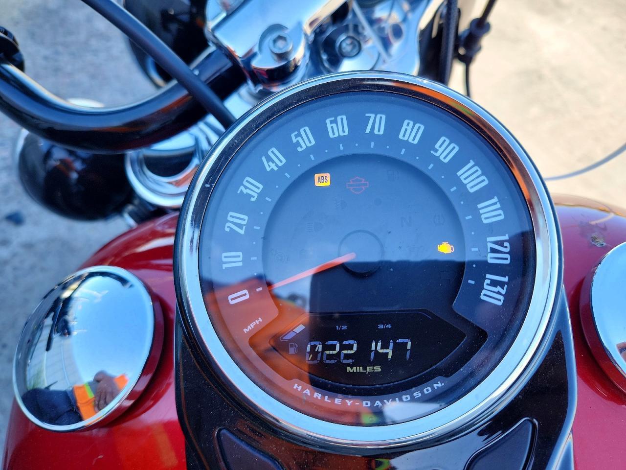 2019 HARLEY-DAVIDSON FLHCS