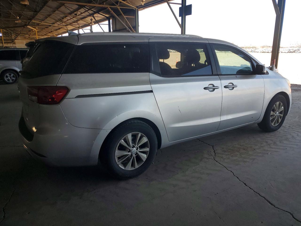 2015 KIA SEDONA