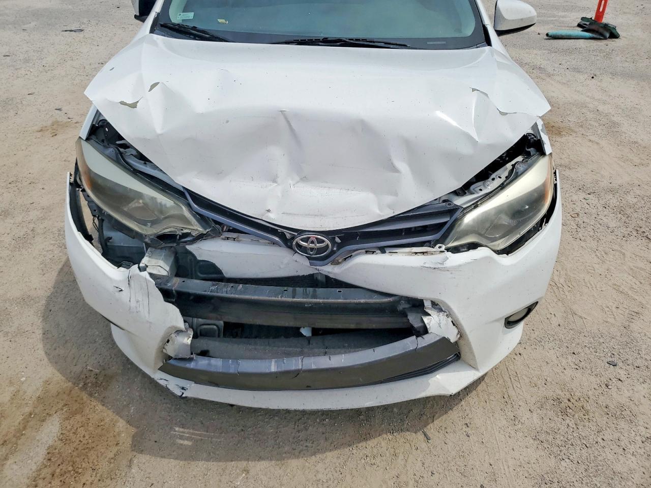 2016 TOYOTA COROLLA
