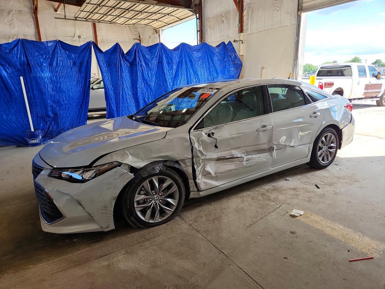 2022 TOYOTA Avalon