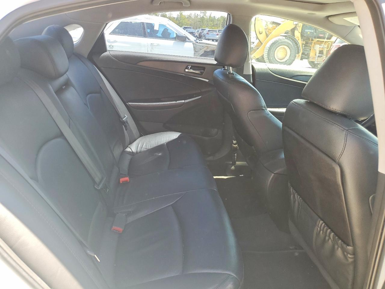 2013 HYUNDAI SONATA
