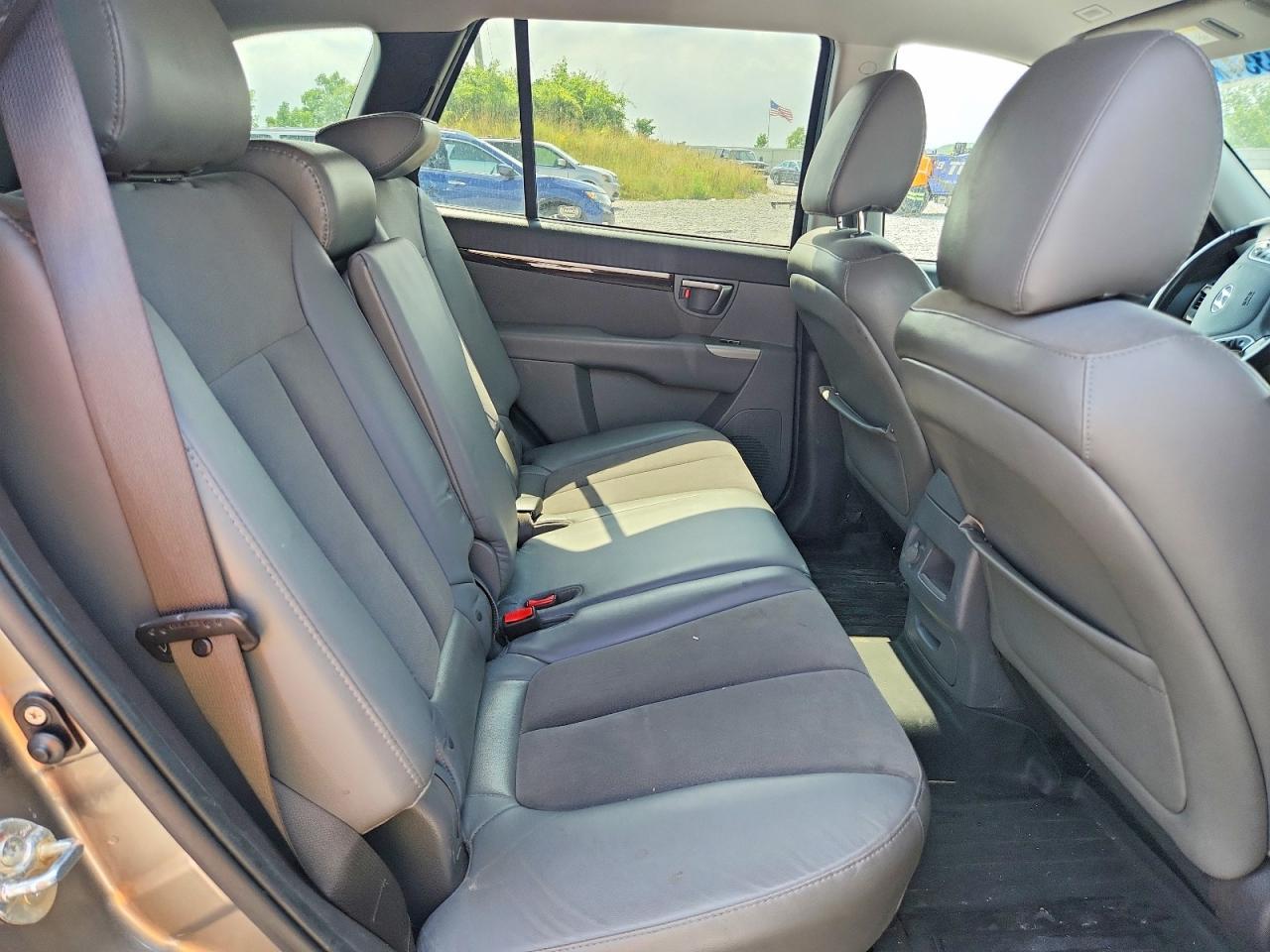 2011 HYUNDAI SANTA FE