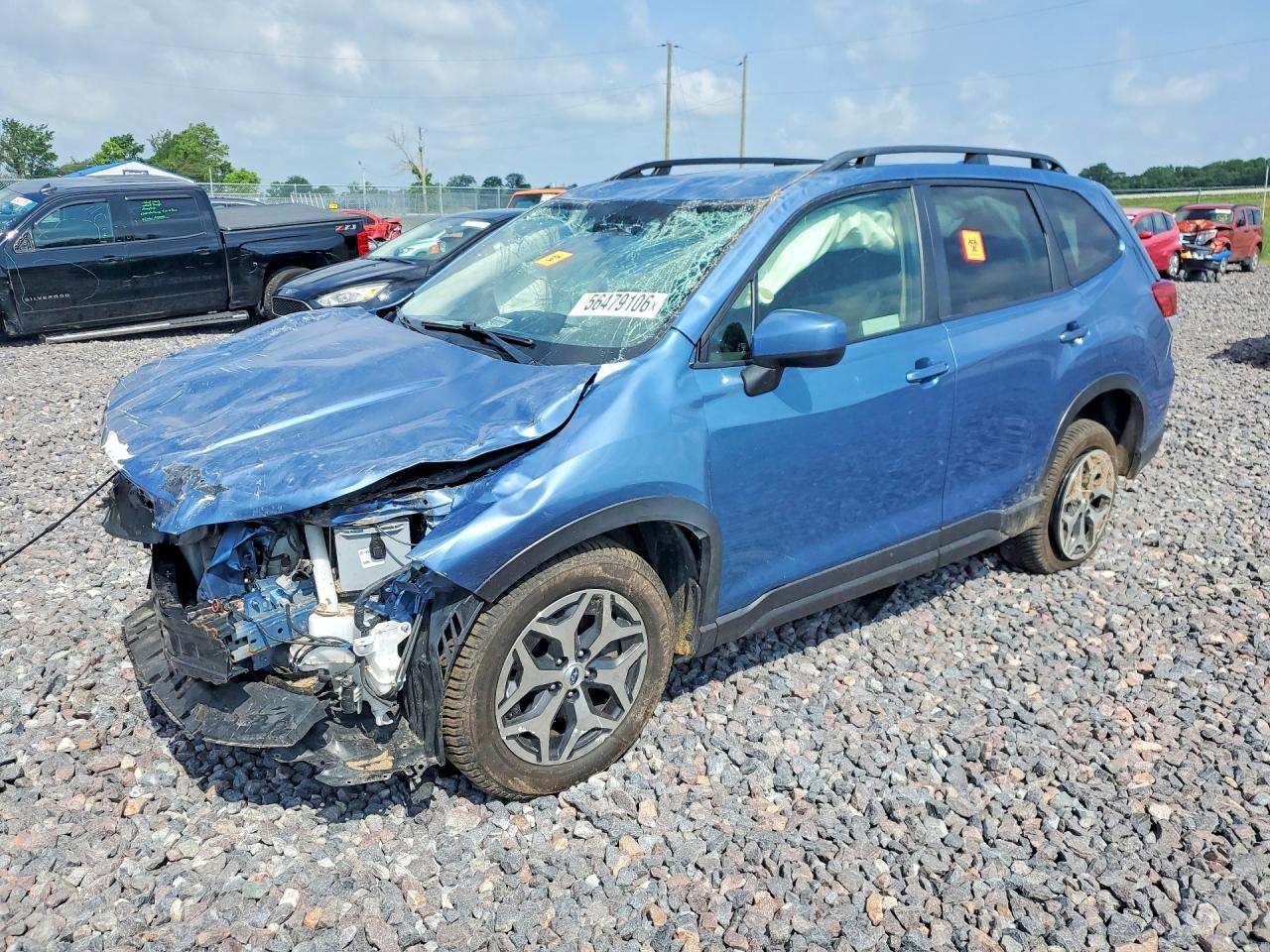 2022 SUBARU FORESTER