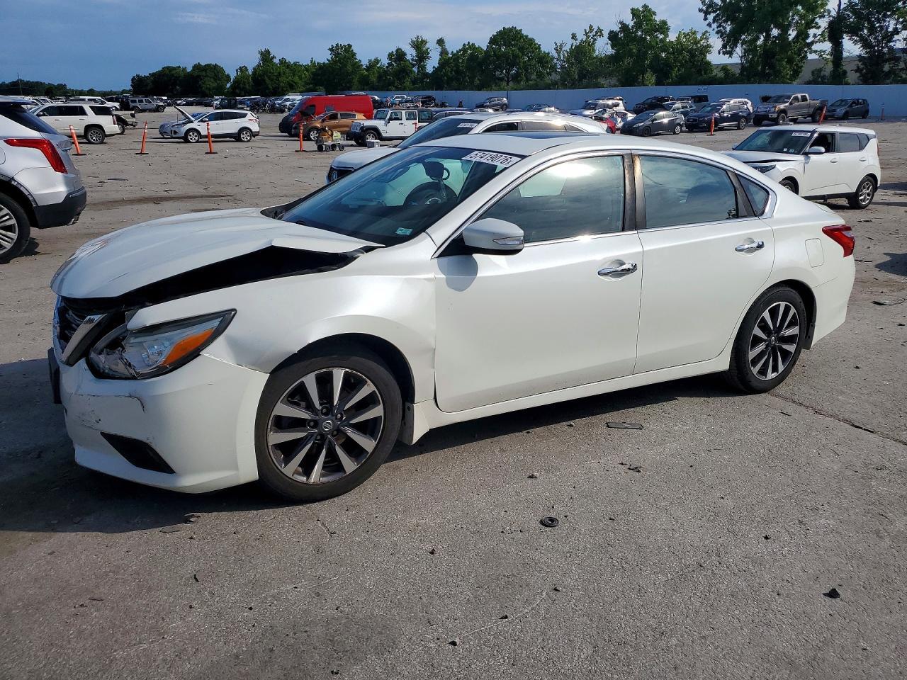 2017 NISSAN ALTIMA