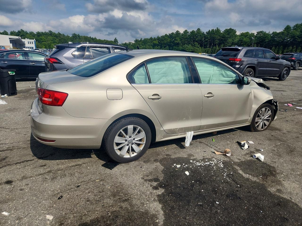 2015 VOLKSWAGEN JETTA