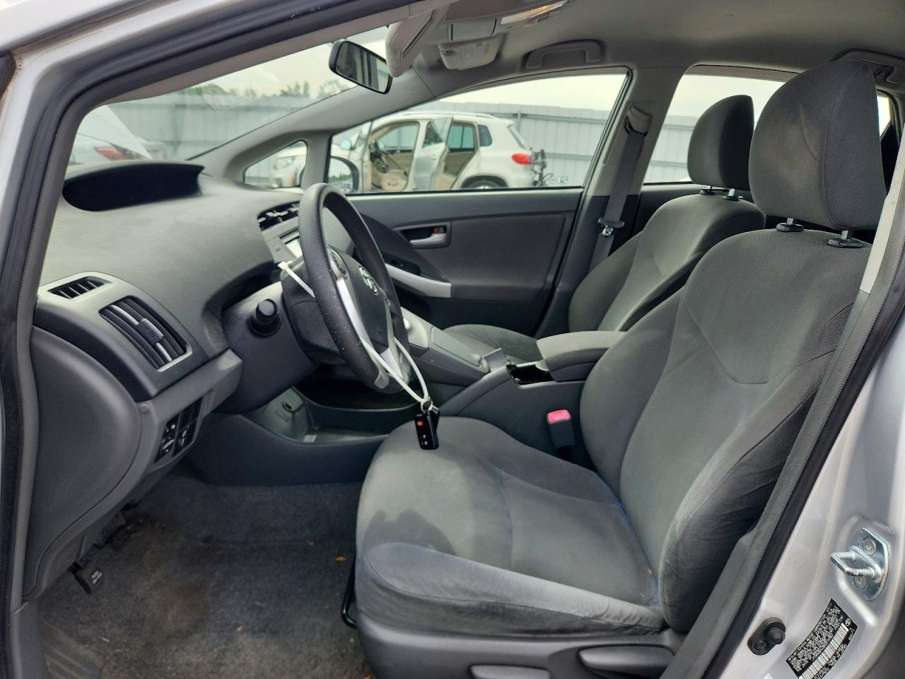 2011 TOYOTA PRIUS
