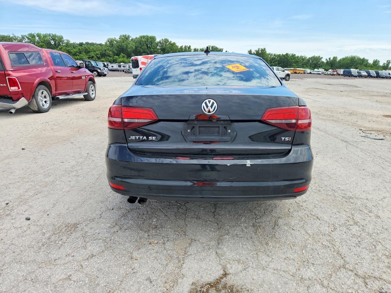 2016 VOLKSWAGEN JETTA
