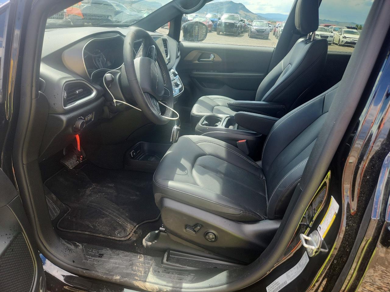 2027 CHRYSLER Pacifica