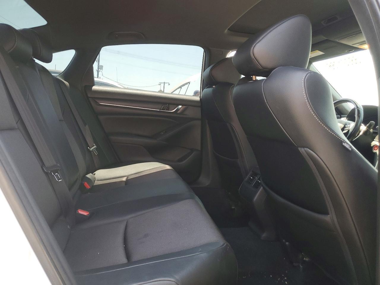 2019 HONDA ACCORD