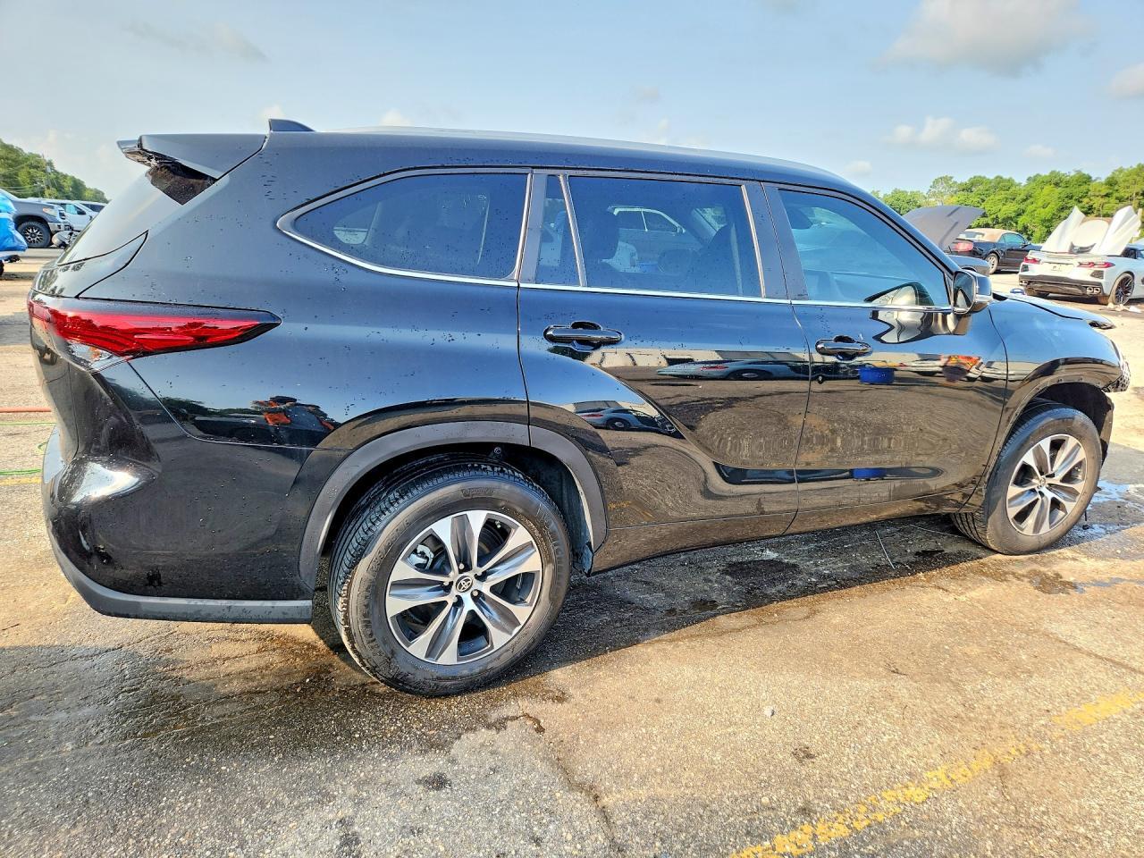 2023 TOYOTA HIGHLANDER