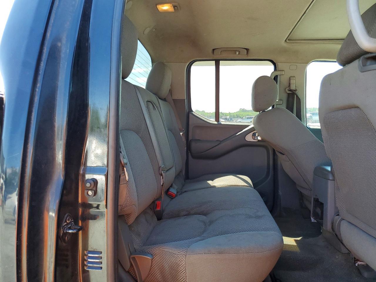 2005 NISSAN Frontier