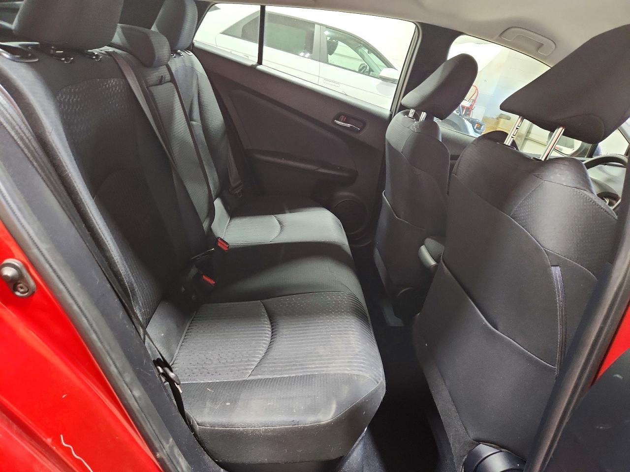 2016 TOYOTA PRIUS