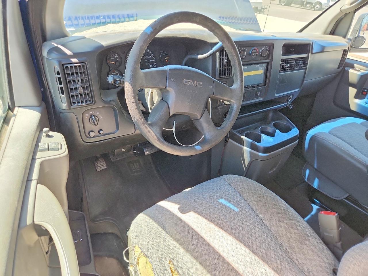 2005 GMC Savana