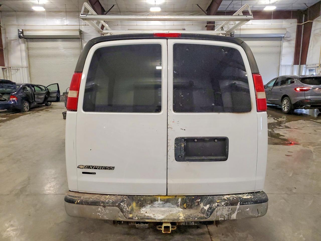 2014 CHEVROLET Express 3500