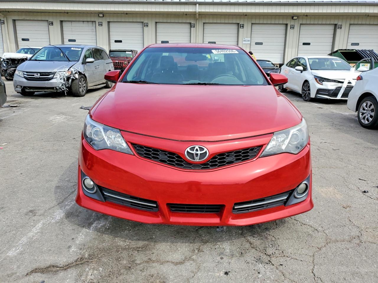 2014 TOYOTA CAMRY